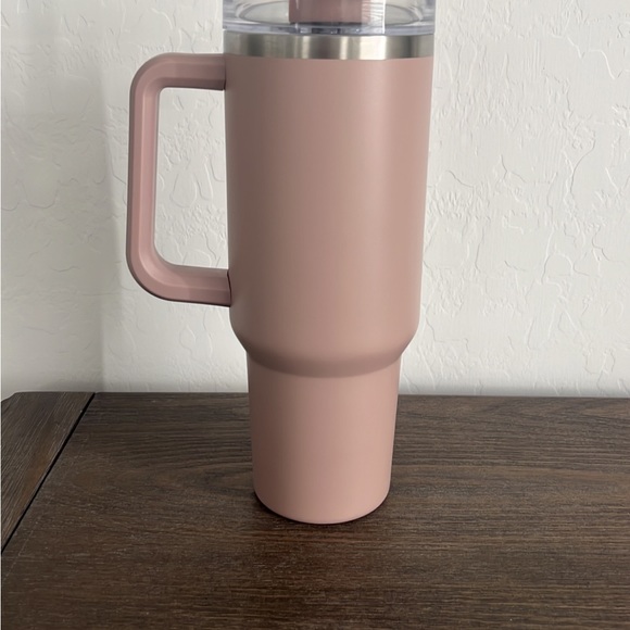 Stanley Tumbler Strawflowr - Picture 2 of 8